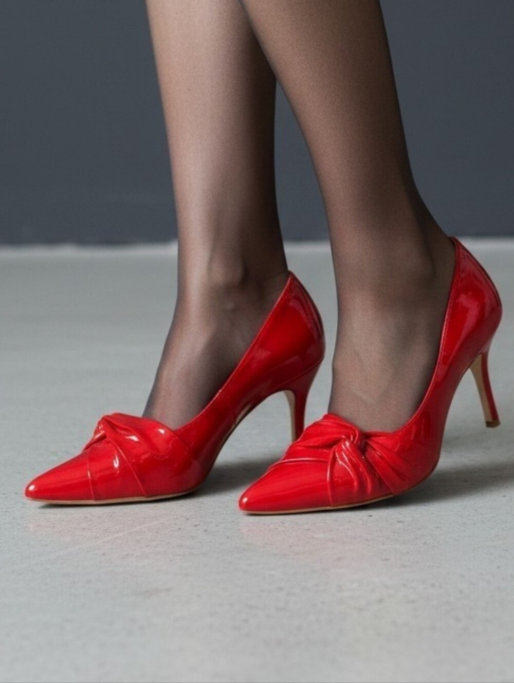 Women's FRANCES VALENTINE Patent Leather Pointed-Toe Knot Kitten Heel Pumps - Picture 14 of 15